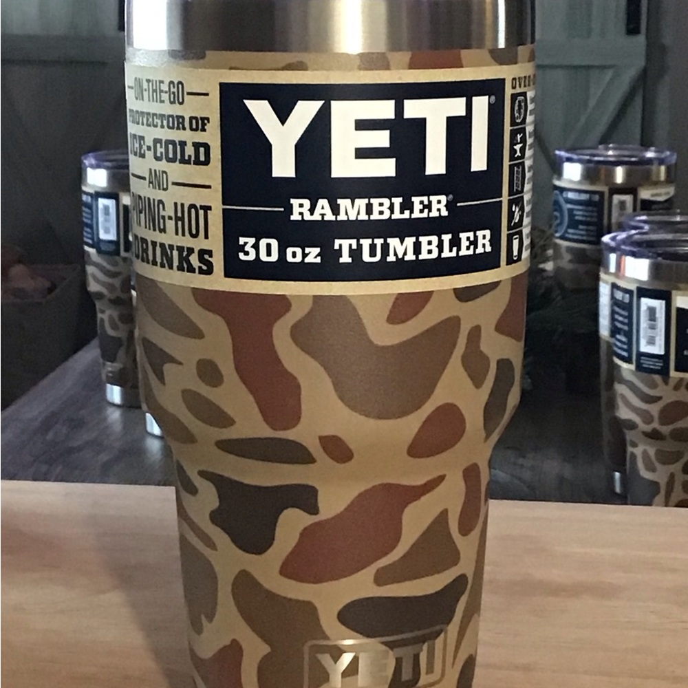 Rare Yeti Tumbler 30oz Wetlands Camo “ Limited Edition “ NEW